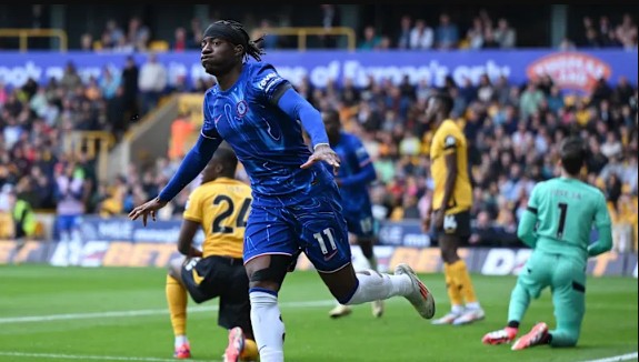 Chelsea thể hiện bản lĩnh đánh bại Wolves, trở lại TOP 4 EPL