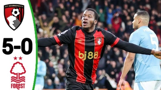 Bournemouth đã đè bẹp đội TOP 3 Nottingham Forest