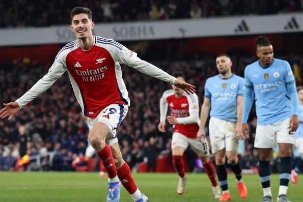 Arsenal hủy diệt Man City