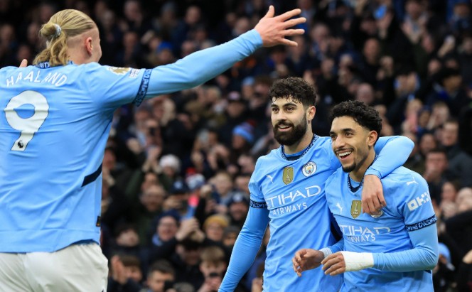 Man City chính thức lọt vào TOP 4 EPL