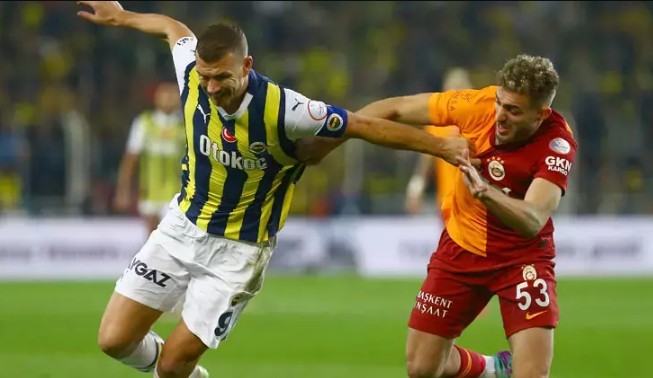 Fenerbahce chấp nhận chia điểm trên sân Galatasaray