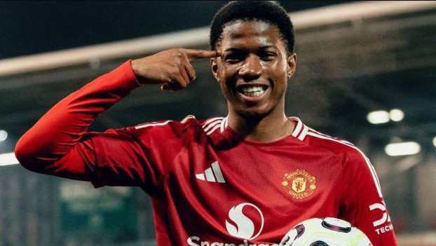 Sao trẻ 17 tuổi của MU không được đăng ký dự Europa League