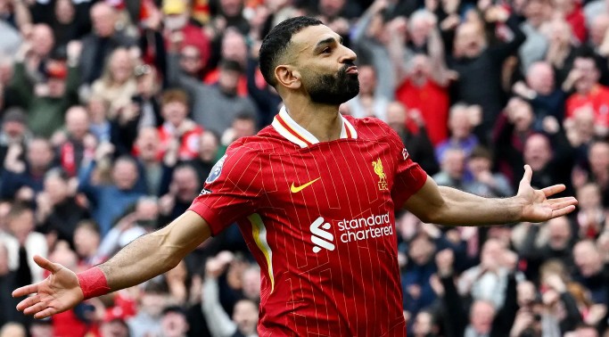 Mohamed Salah tỏa sáng, Liverpool ngược dòng đánh bại đối thủ
