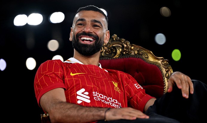 Salah phấn khích sau khi ký hợp đồng mới