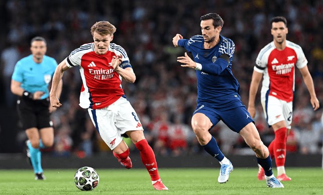  Arsenal chấp nhận thất bại trước PSG ngay tại sân nhà