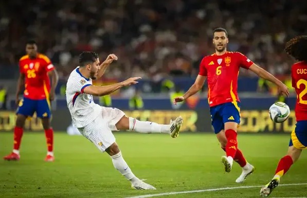 Tây Ban Nha đánh bại Pháp, tiến vào chung kết Nations League