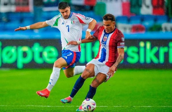 Italia thảm bại trong ngày ra quân tại Vòng loại World Cup 2026