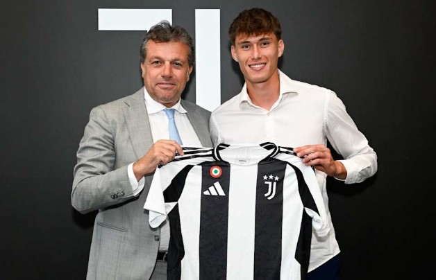 Juventus gia hạn với Savona