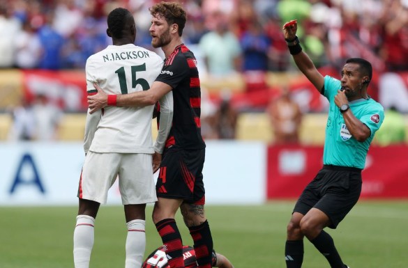 Flamengo ngược dòng ấn tượng đánh bại Chelsea
