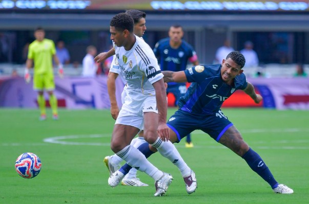 Real Madrid thắng dễ Pachuca, chiếm TOP 1 bảng H