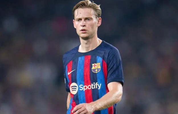 Barca sắp “trói chân” Frenkie De Jong