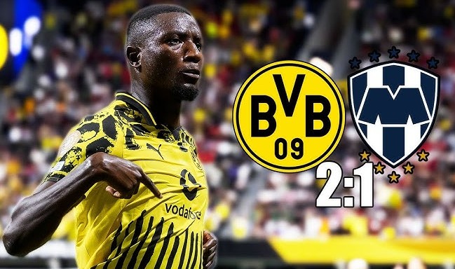 Dortmund vượt qua Monterrey
