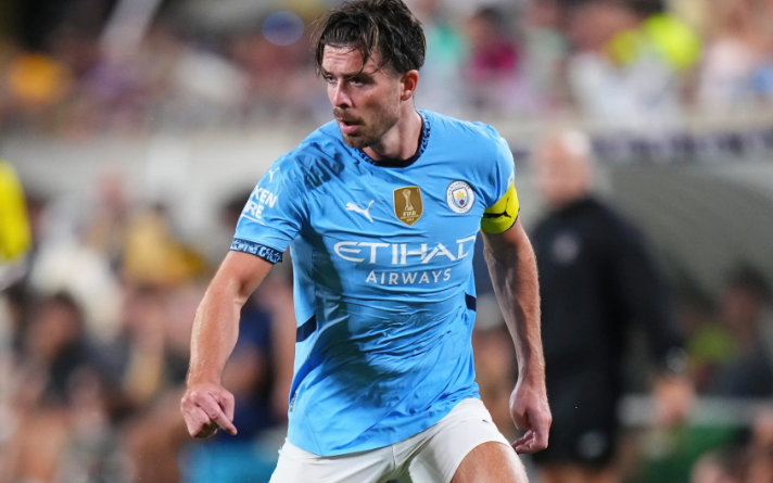 Jack Grealish trở lại Man City sớm 1 tuần để tập luyện