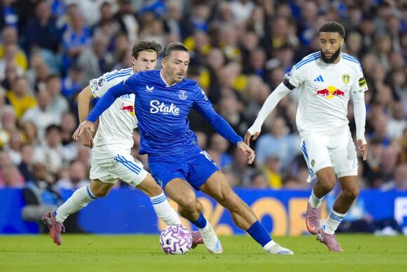 Everton thất bại trước tân binh Leeds