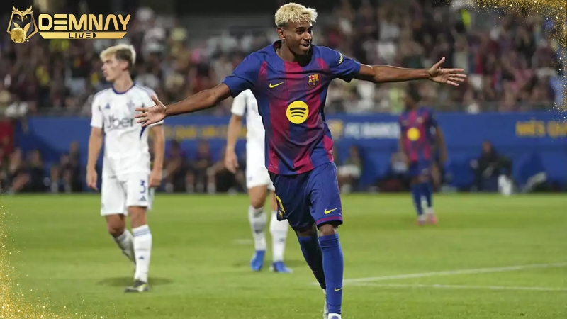 Barcelona ngược dòng đánh bại Frankfurt