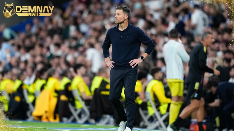 Thua Man City chiếc ghế của HLV Xabi Alonso lung lay