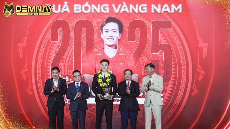 Hoàng Đức giành “Quả bóng vàng” Việt Nam