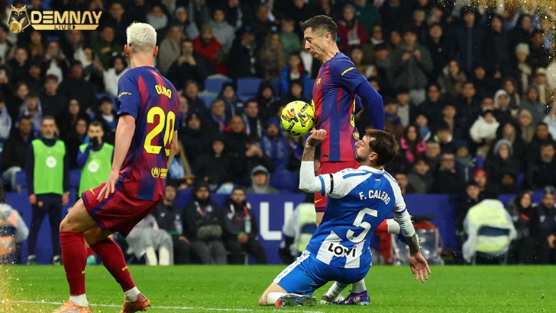 Barcelona đánh bại Espanyol