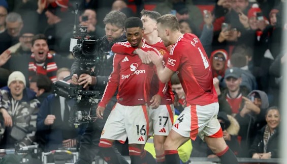 Amad Diallo lập hattrick