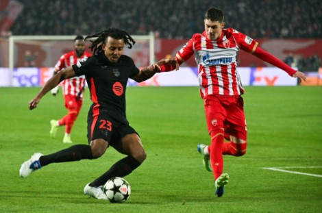 Kounde lập hattrick kiến  tạo, Barca nhấn chìm Sao Đỏ Belgrade