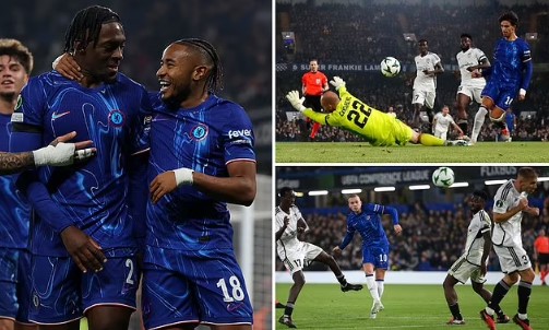 Hủy diệt Noah 8 bàn, Chelsea dẫn đầu