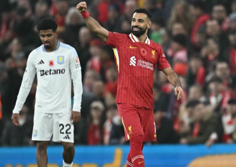 Salah ấn định chiến thắng, Liverpool xây chắc ngôi đầu