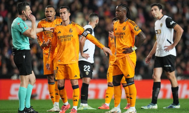 Điểm nhấn Bellingham, Real Madrid ngược dòng đánh bại Valencia