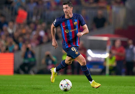 Barcelona nhắm sao Newcastle United để thay thế Lewandowski
