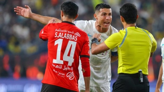 Al Nassr thắng nhọc Al Riyadh tại Saudi Pro League