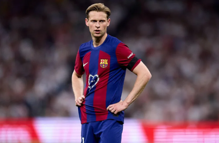 Barca muốn bán rẻ De Jong, MU có cơ hội